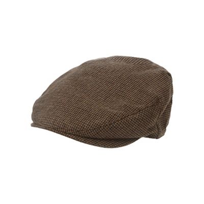 Brown puppytooth flat cap